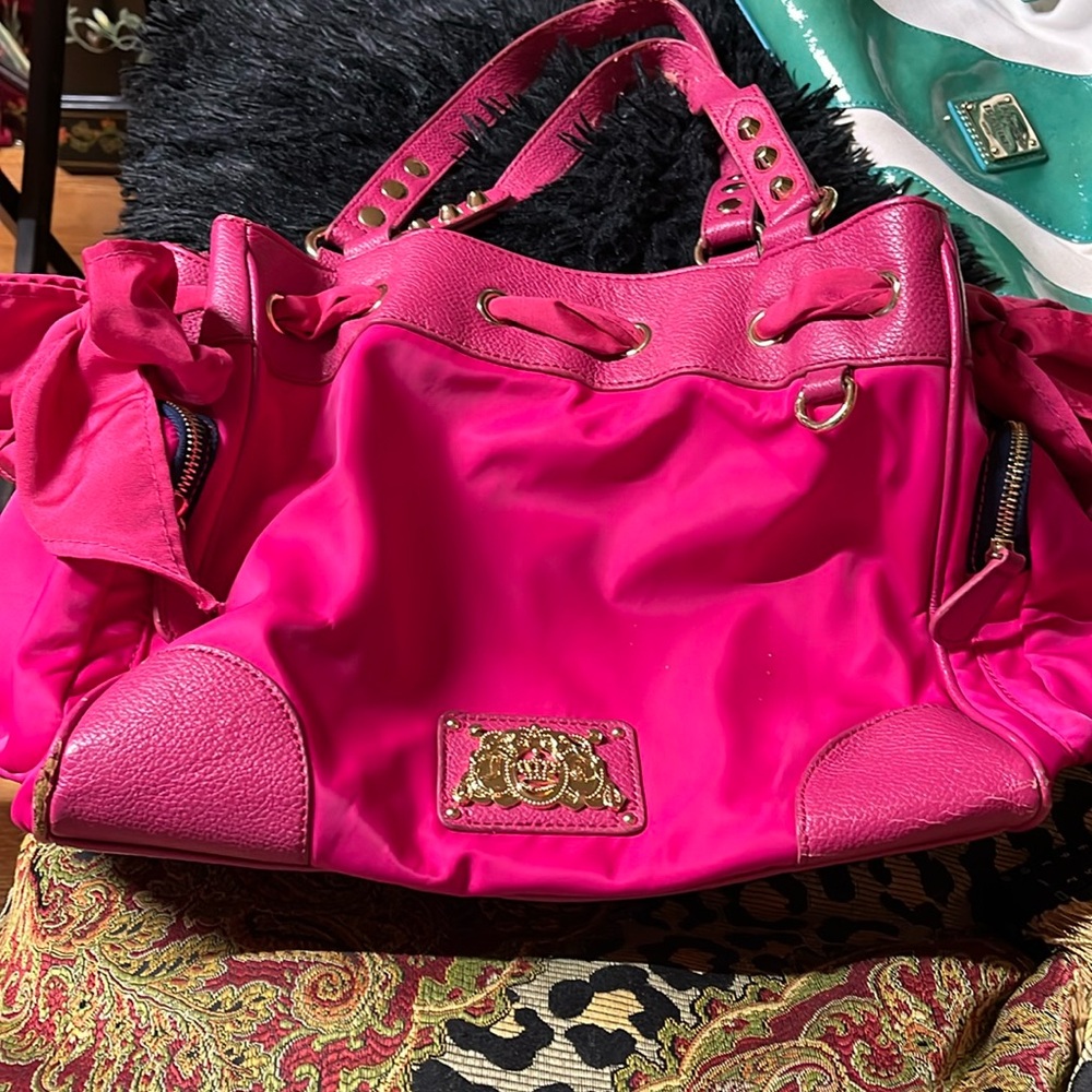 Pre-owned bag.